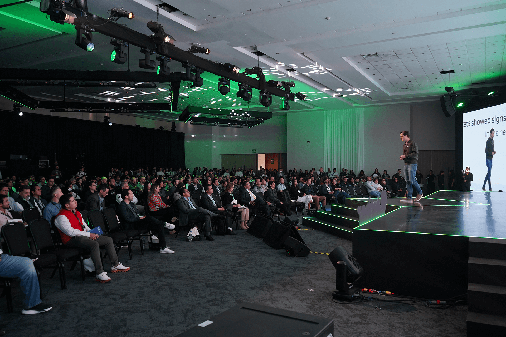 ONE-CONECTOR_20250901_CONFERENCIA_BLOG-COVER-INTERIORES_1200x800-copy-5 (1)